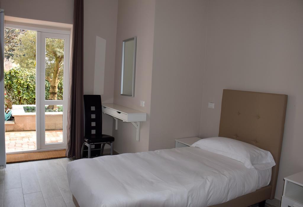 B&B Leonardo Rho Cameră foto