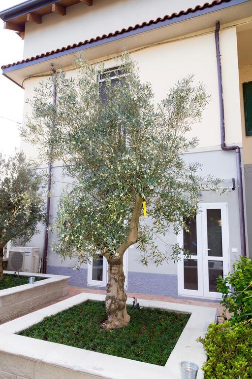 B&B Leonardo Rho Exterior foto